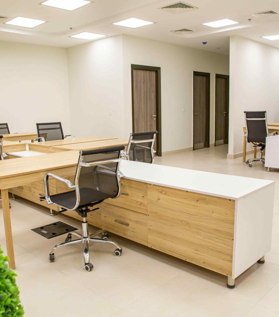 pexels-contact-me-923323219715-262056873-12703093-min